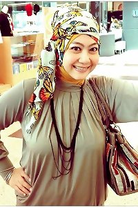 hijab cougar from bandung indonesia