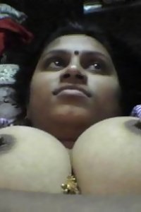 Desi Indian Sumithra warm titty show