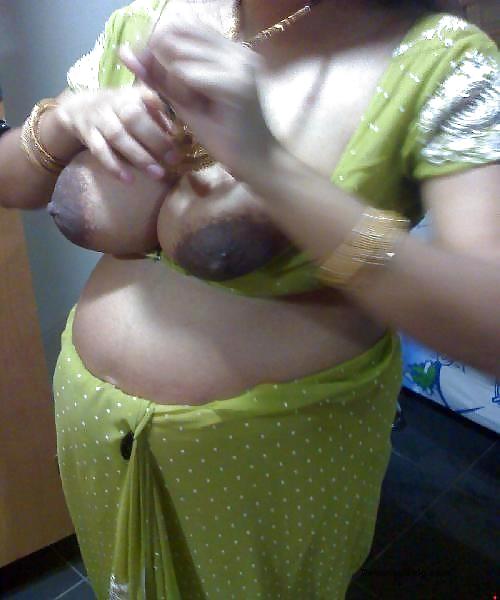 Desi girl very horny aunty images